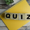 Zdjęcie klocków z napisem quiz